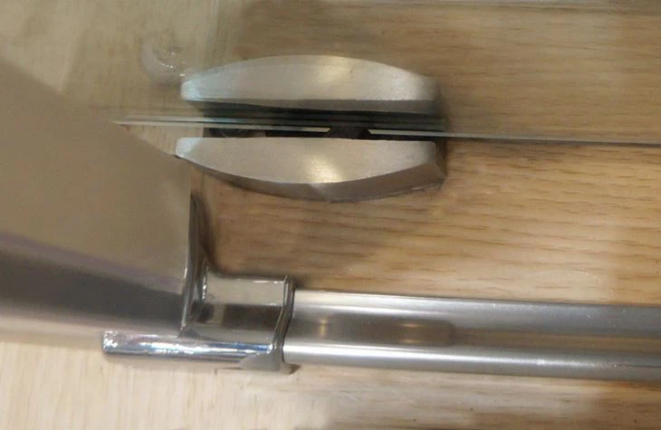 Straight Bypass Sliding Shower Room Idea